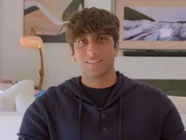 22岁创始人Avi Patel
